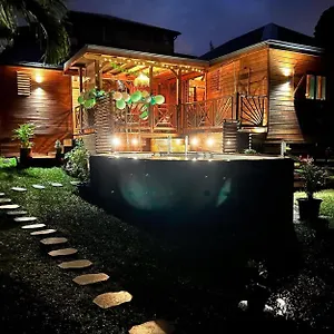 https://la-kaz-a-pepes-charmant-logement-avec-piscine.comcaribbean.com
